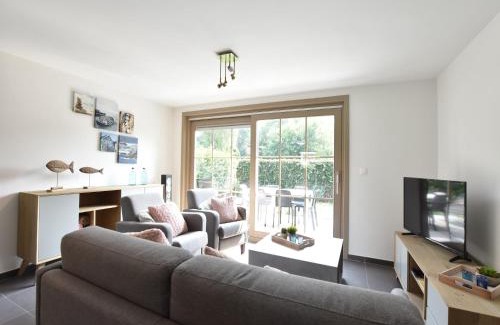 Adinkerke House | Bright Family Stay with Bikes