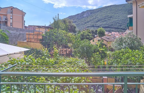 Finalborgo House | Bright Finalborgo Apartment - BBQ, Bike Storage, Garden