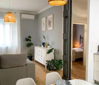 Ciudad Jardin Apartment | Bright flat Rosaleda