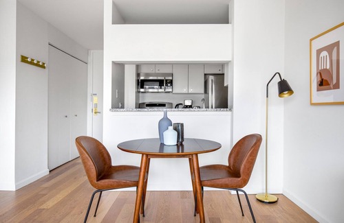 Union Square Apartment | Bright Flatiron 1BR w/Gym, Doorman, near USQ, train, by Blueground