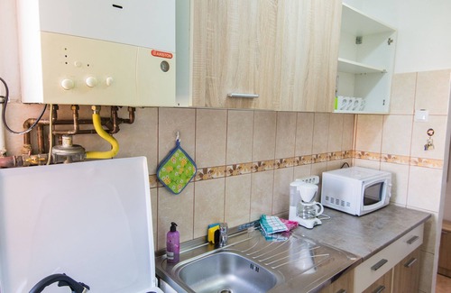 Sibiu Apartment | Bright & Fresh apartment for the traveler in you!