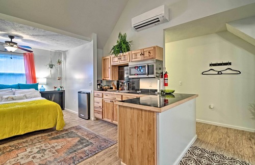 Golden Apartment | Bright Lakeside Studio - Hike, Fish, and Bike!