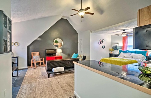 Golden Apartment | Bright Lakeside Studio - Hike, Fish, and Bike!