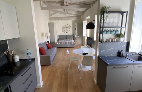Santa Croce Apartment | BRIGHT LOFT IN THE HEART OF FLORENCE A FEW STEPS FROM UFFIZZI