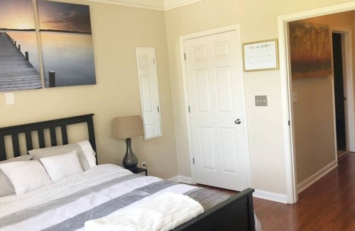 Atlantic Station Area Condo | Bright Midtown Condo Minutes from Everything Downtown