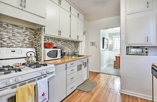 Morris Park House | Bright Minneapolis Home: 2 Mi to Minnehaha Falls!
