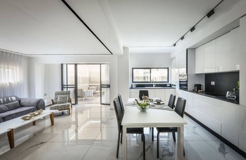 Tel Aviv Apartment | Bright & Modern 2BR Apt w Terrace 5-min from Beach