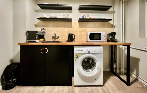 Bucharest Apartment | Bright & Modern Escape Near Tineretului Park