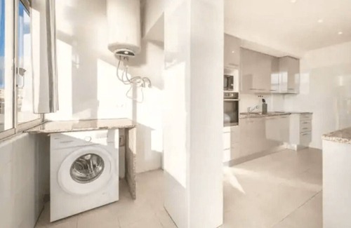 Rio de Mouro Apartment | Bright Modern Flat near Lisbon Centre & Sintra
