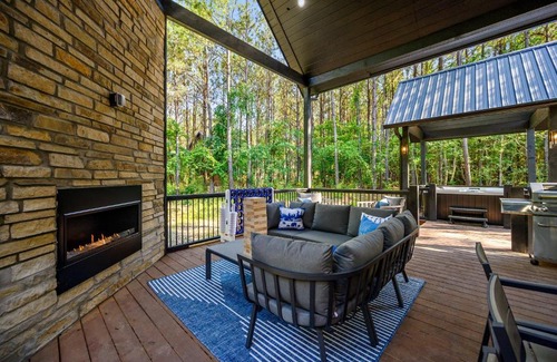 Pickens House | Bright Modern Luxury - Broken Bow Dream Retreat