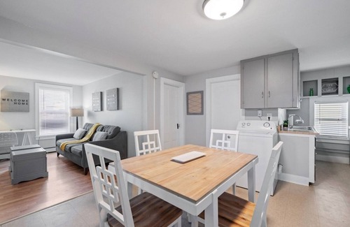 Rimmon Heights Apartment | Bright Modern Open Layout 2nd Flr Short to MidTerm