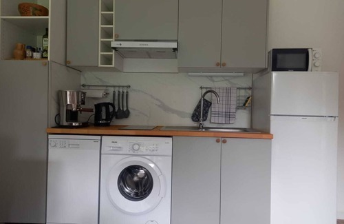 Asserac Apartment | Bright new apartment in quiet Pen-Bé, 250 m from the sea and the GR 34 footpath