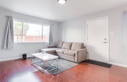 San Bruno Apartment | Bright Newly remodeled airbnb next to sfo!