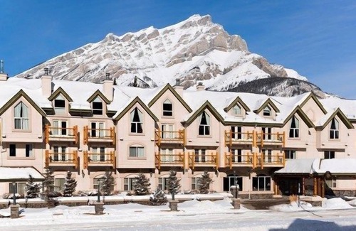 Banff Apartment | Bright & Open Loft King Suite with Mountain Views