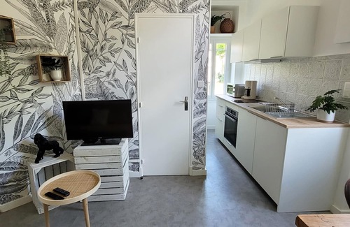 Neris-les-Bains Apartment | ♥ BRIGHT-QUIET AREA-GARDEN-dormiraneris ♥