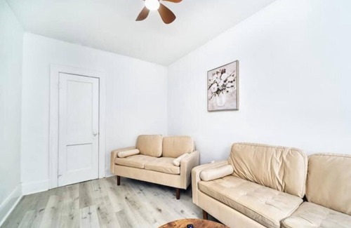 Bridgeview Apartment | Bright Quiet One Bedroom Apartment