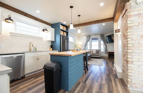 Superior House | Bright & Renovated 3-bedroom house in Superior, quick 6 miles to Duluth!