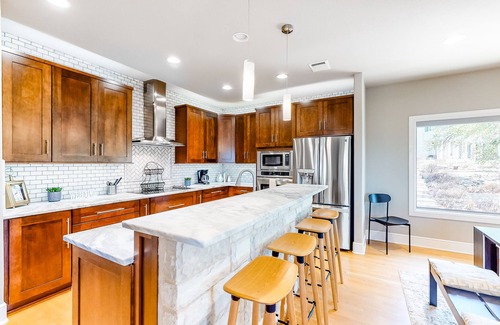 Point Venture House | Bright & Spacious Family Home w/Firepit, Lake Views, Furnished Deck, Free WiFi