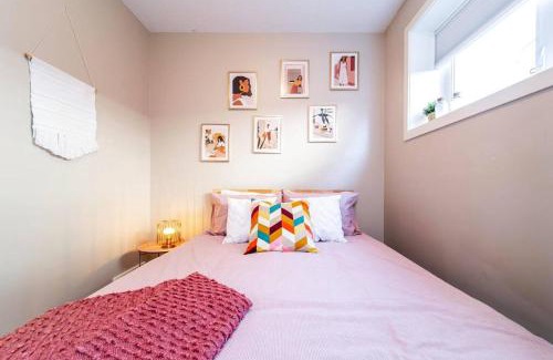 Jasper Place Apartment | Bright Spacious Suite - King Bed - Long Stays -WiFi