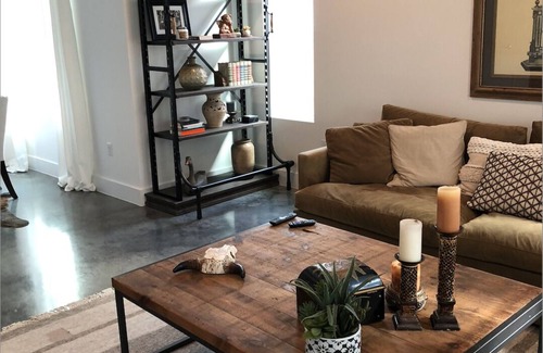 South Manchaca House | Bright Spacious Townhome in trendy 78704
