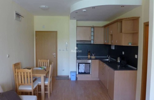Sveti Vlas Apartment | Bright studio flat based in the resort village St. Vlas in Bulgaria.