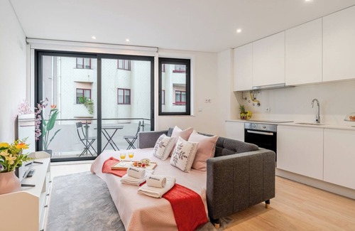 Leca da Palmeira Apartment | Bright Studio w/Balcony and Garage by HostWise