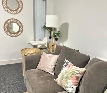 Portswood Apartment | Bright & Stylish 2 bed Flat, Great Location