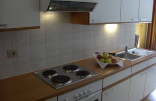 Nalles Apartment | Bright, sunny studio apartment with spacious balcony. Proximity to Bolzano & Merano WLAN