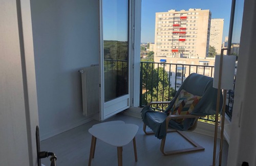 Tours Apartment | Bright T2 overlooking Cher, 8mn from station & center