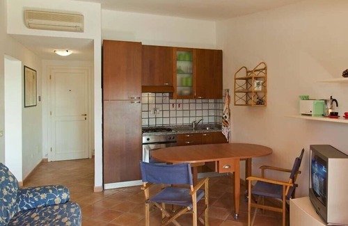 Cavoli Apartment | Bright three-room apartment in residence terrace overlooking the sea and islands, parking space