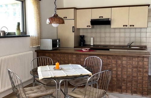 Saaldorf-Surheim Apartment | Bright vacation apartment - 3 persons, 80sqm, 2 bedrooms, covered terrace