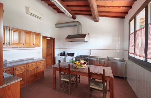 Montespertoli Villa | Bright villa between Florence (20 km), Siena (50) -1 km from the village Air conditioning