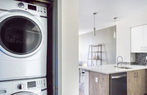 Walnut Creek Apartment | Bright Walnut Creek 1BR w/ Pool, Gym & W/D, walk to BART, by Blueground