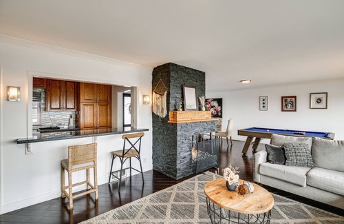 Whittier House | Bright Whittier Home w/Pool Table + Spacious Deck