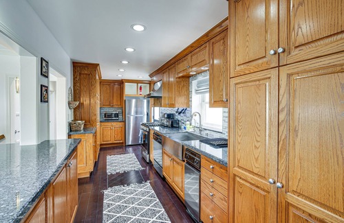 Whittier House | Bright Whittier Home w/Pool Table + Spacious Deck