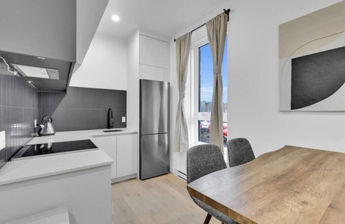 Southwest Condo | Bright & Zen 1 bedroom, AAA location, sleep 4