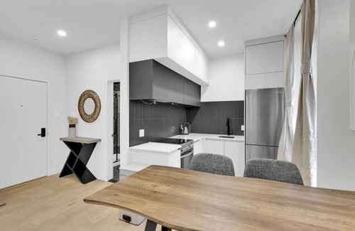 Southwest Condo | Bright & Zen 1 bedroom, AAA location, sleep 4