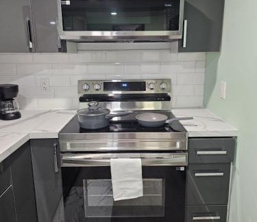 Saskatoon House | Brighton B-Suite