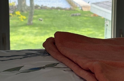 Fox Crossing Cottage | Brighton Beach Cottage with sandy shores on Lake Winnebago!