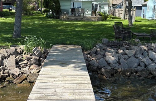 Fox Crossing Cottage | Brighton Beach Cottage with sandy shores on Lake Winnebago!