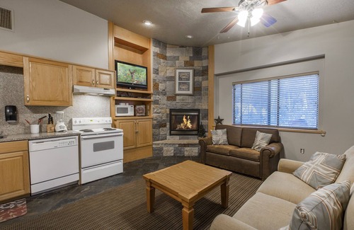 Salt Lake Mountain Resorts Apartment | Brighton Chalets Alpenglow by Cottonwood Lodging
