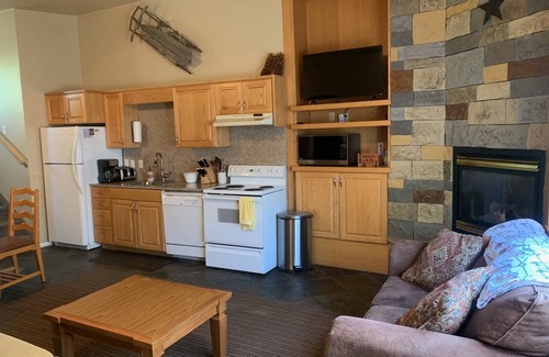Salt Lake Mountain Resorts Apartment | Brighton Chalets Alpenglow by Cottonwood Lodging