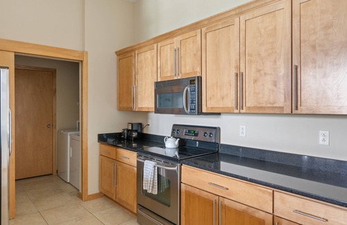 West Des Moines Apartment | Brilliant Penthouse Loft Tall Ceilings & Elevator Walk to Entertainment!