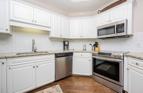Orange Beach Condo | BRING the BOAT! 3 BR 3 BA…Phoenix On The Bay!