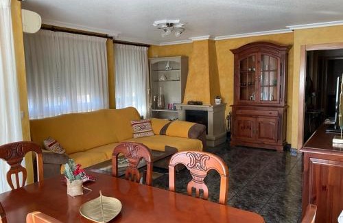 Aguilas Apartment | BRISA DE PONIENTE con cochera y aire acondicionado