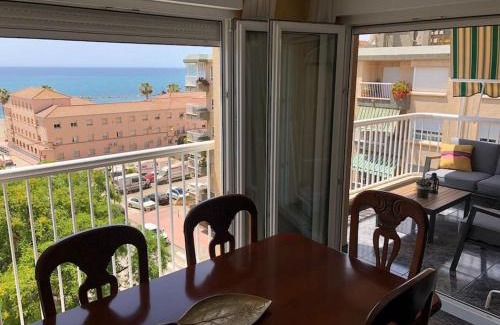 Aguilas Apartment | BRISA DE PONIENTE con cochera y aire acondicionado