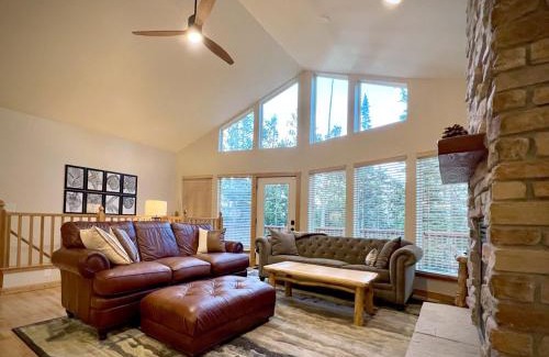 Valley of the Sun House | Bristlecone Cabin