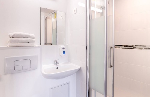 Sennece-les-Macon Hotel | Brit Hôtel Mâcon Nord