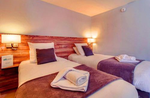 Lons Hotel | Brit Hotel Confort Pau Lons