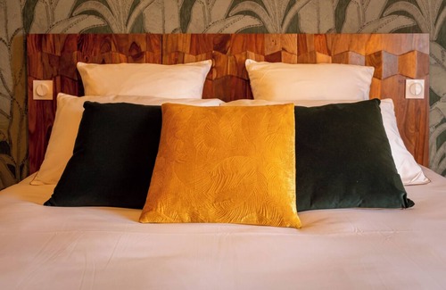 Sainte-Anne-d'Auray Hotel | Brit Hotel Kara Sainte-Anne-d'Auray